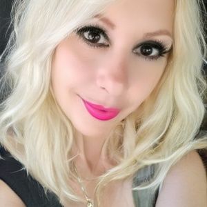 Makeup, clothes, jewelry